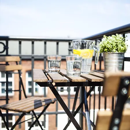 Homewell Pod Szczerbatym * Poznań